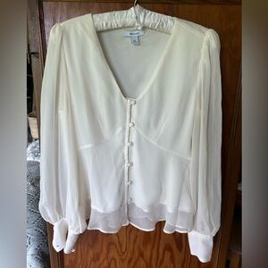 NWOT Nine West Women's Cream Button-Up Blouse. XS.